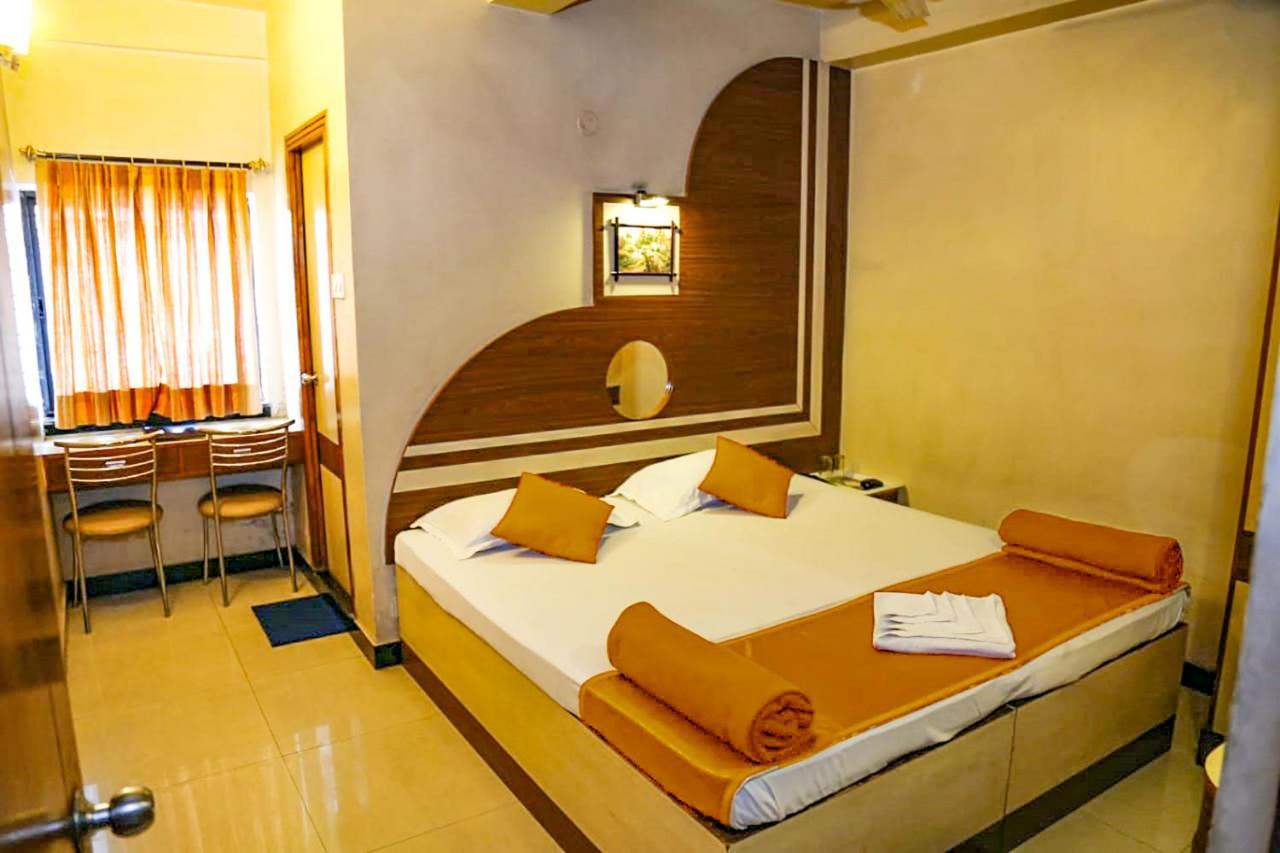 Fabhotel Shivangan Kolkata Airport - Fully Vaccinated Staff Exterior foto