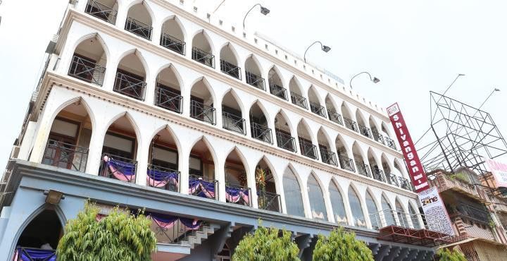 Fabhotel Shivangan Kolkata Airport - Fully Vaccinated Staff Exterior foto